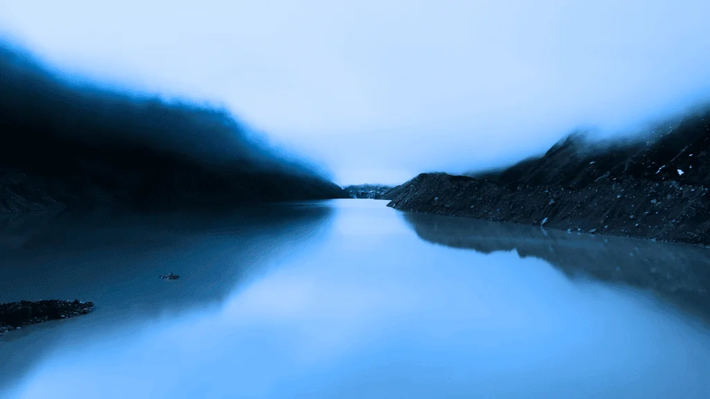 Tsho Rolpa reflecting in wateer